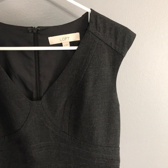 LOFT Dresses & Skirts - LOFT Grey Sleeveless Dress sz 4
